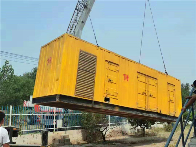 珙县300KW柴油发电机组油耗是多少?